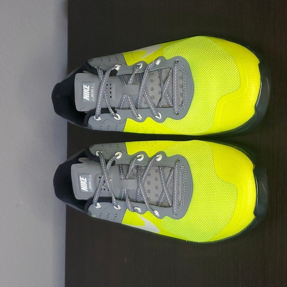 Womens Nike Metcon 2 Crossfit lifting - Picture 2 of 6